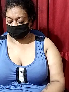 Snapshot of surekha-30 chatting on 07/28/26, 06:20 surekha-30 online show from 07/28/26, 06:20