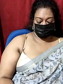 Snapshot of surekha-30 chatting on 07/31/26, 06:18 surekha-30 online show from 07/31/26, 06:18