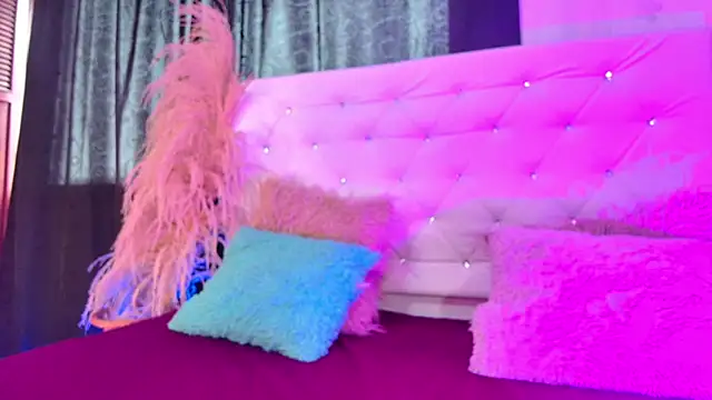 tatixxxvega online show from 06/05/26, 07:41