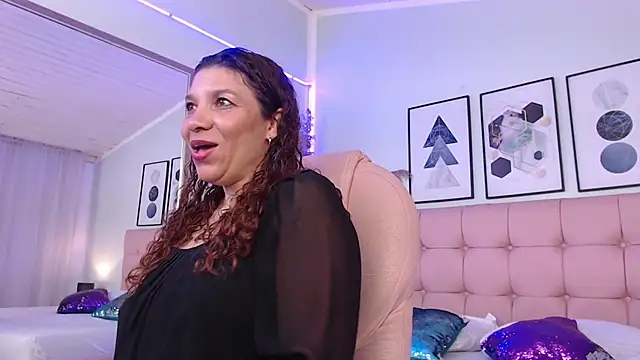 Snapshot of Serena_Houstonn chatting on 04/20/26, 10:51 Serena Houstonn online show from 04/20/26, 10:51
