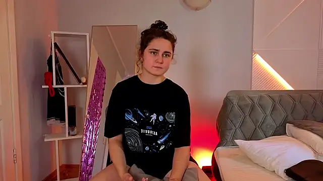 ANGEL CURLY online show from 09/10/25, 04:56
