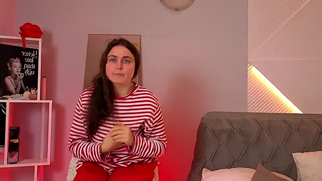 ANGEL CURLY online show from 09/13/25, 04:56