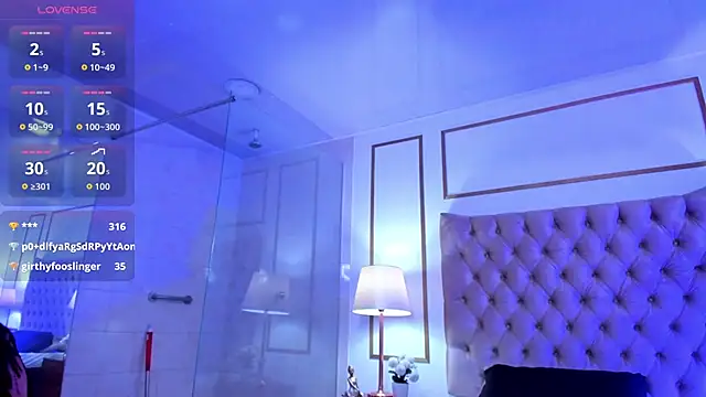 Snapshot of Leilani- chatting on 09/24/25, 12:19 Leilani- online show from 09/24/25, 12:19