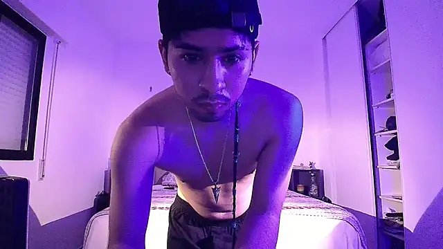 Snapshot of Dimax_xxx chatting on 10/18/25, 07:36 Dimax xxx online show from 10/18/25, 07:36