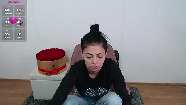 Snapshot of LadyLiia chatting on 05/01/26, 03:55 LadyLiia online show from 05/01/26, 03:55