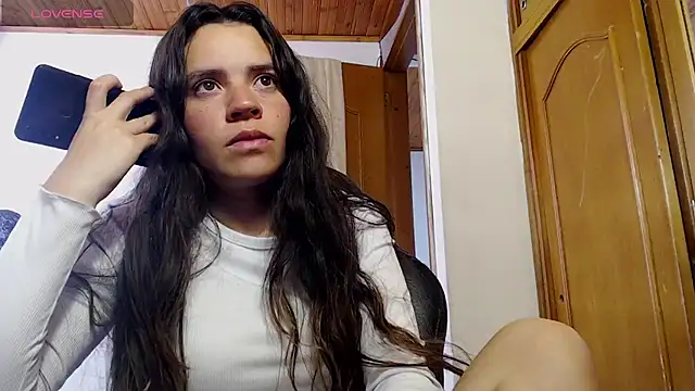 Skylar Serenity online show from 10/23/25, 07:01