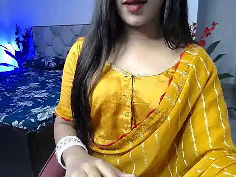 Snapshot of Little_queenn chatting on 09/20/25, 05:58 Little queenn online show from 09/20/25, 05:58