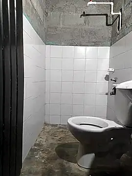 Snapshot of giannis090 chatting on 09/19/25, 08:20 giannis090 online show from 09/19/25, 08:20