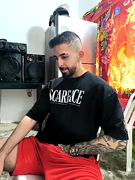 Snapshot of giannis090 chatting on 11/03/25, 07:15 giannis090 online show from 11/03/25, 07:15