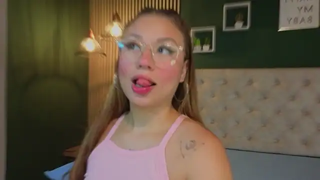 sky collinss online show from 10/15/25, 09:04