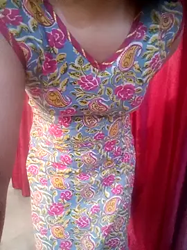 Snapshot of Anamika-singhania chatting on 10/13/25, 11:21 Anamika-singhania online show from 10/13/25, 11:21