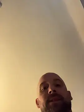 Mrbenm online show from 10/27/25, 07:56