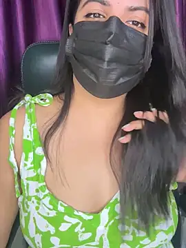 Snapshot of best_couple19 chatting on 11/04/25, 05:56 best couple19 online show from 11/04/25, 05:56