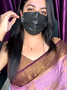 Snapshot of best_couple19 chatting on 11/12/25, 06:52 best couple19 online show from 11/12/25, 06:52