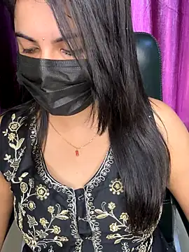 Snapshot of best_couple19 chatting on 11/13/25, 10:58 best couple19 online show from 11/13/25, 10:58