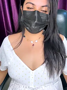 Snapshot of best_couple19 chatting on 11/23/25, 05:57 best couple19 online show from 11/23/25, 05:57