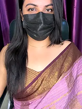 Snapshot of best_couple19 chatting on 11/29/25, 06:44 best couple19 online show from 11/29/25, 06:44