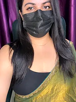 Snapshot of best_couple19 chatting on 11/30/25, 05:17 best couple19 online show from 11/30/25, 05:17