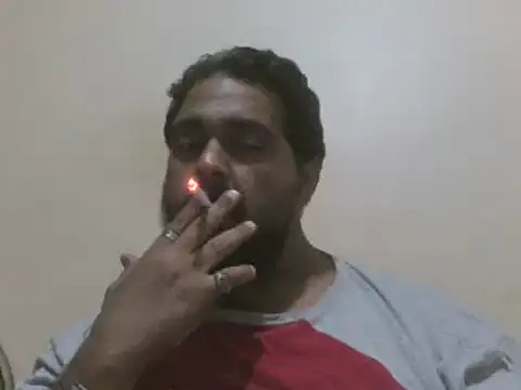 Snapshot of elpoop7305 chatting on 09/22/25, 11:18 elpoop7305 online show from 09/22/25, 11:18