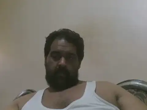 Snapshot of elpoop7305 chatting on 09/27/25, 10:31 elpoop7305 online show from 09/27/25, 10:31