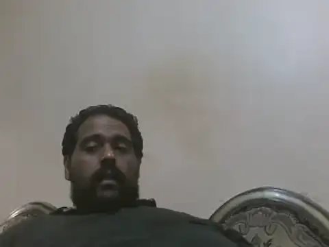 Snapshot of elpoop7305 chatting on 09/28/25, 02:55 elpoop7305 online show from 09/28/25, 02:55