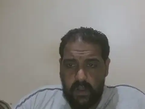 Snapshot of elpoop7305 chatting on 09/30/25, 11:21 elpoop7305 online show from 09/30/25, 11:21