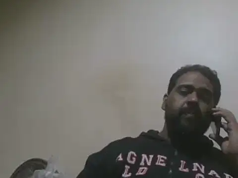 Snapshot of elpoop7305 chatting on 11/05/25, 10:32 elpoop7305 online show from 11/05/25, 10:32