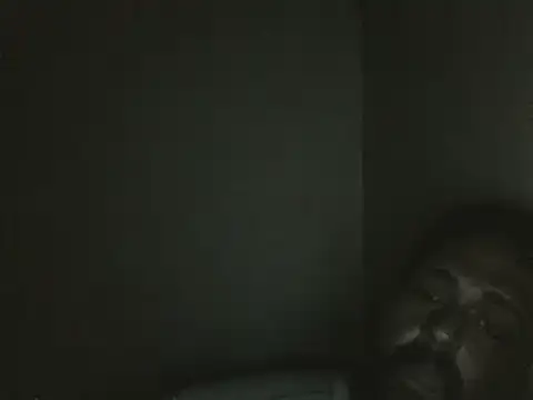 Snapshot of elpoop7305 chatting on 11/08/25, 01:17 elpoop7305 online show from 11/08/25, 01:17