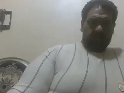 elpoop7305 online show from 05/11/26, 03:56