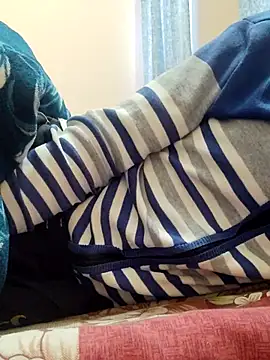 INTERNATIONAL0001 online show from 12/17/25, 02:17