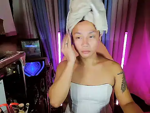 YourNikkieXxx online show from 06/12/26, 03:22