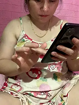 Snapshot of scent-sweet chatting on 09/08/25, 02:49 scent-sweet online show from 09/08/25, 02:49