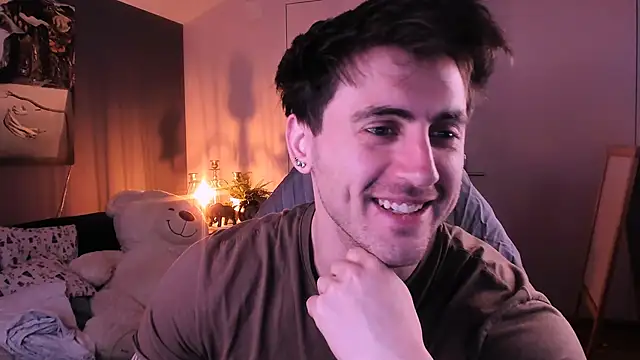 Snapshot of Oscar_Miller_ chatting on 09/26/25, 08:57 Oscar Miller online show from 09/26/25, 08:57