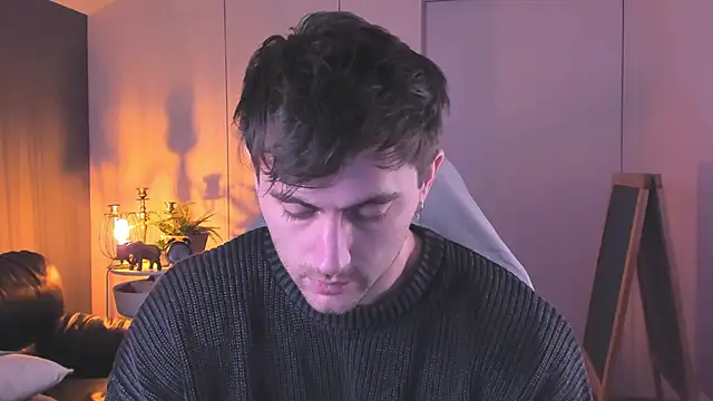 Snapshot of Oscar_Miller_ chatting on 11/09/25, 09:13 Oscar Miller online show from 11/09/25, 09:13