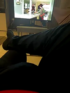 Snapshot of geilheit12 chatting on 10/05/25, 01:04 geilheit12 online show from 10/05/25, 01:04