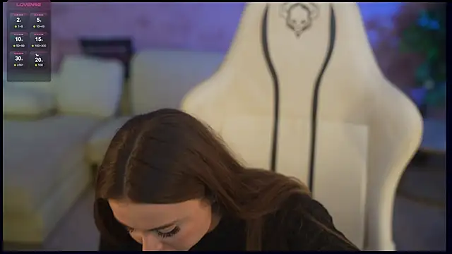 Snapshot of Luna_secretgirl chatting on 11/08/25, 07:52 Luna secretgirl online show from 11/08/25, 07:52