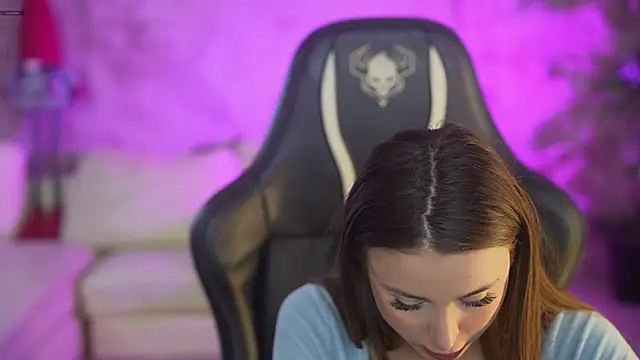 Snapshot of Luna_secretgirl chatting on 11/23/25, 08:03 Luna secretgirl online show from 11/23/25, 08:03