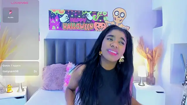 Snapshot of KendraChavez_ chatting on 10/29/25, 09:27 KendraChavez online show from 10/29/25, 09:27