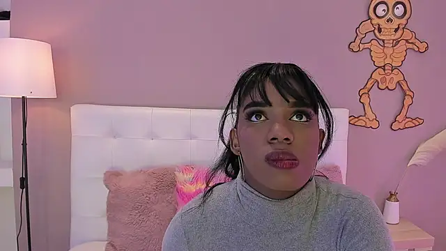 Snapshot of KendraChavez_ chatting on 11/07/25, 09:15 KendraChavez online show from 11/07/25, 09:15