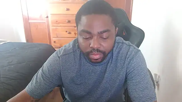 Breadwinnah online show from 10/26/25, 09:31