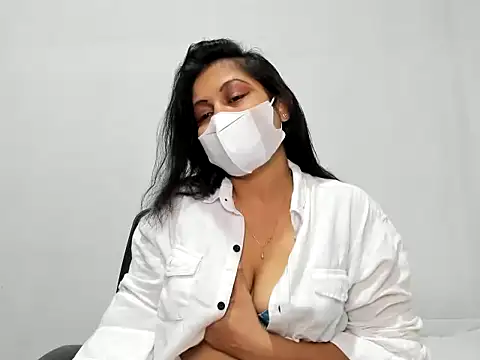 Snapshot of Crazy_Cat1995 chatting on 10/28/25, 05:26 Crazy Cat1995 online show from 10/28/25, 05:26