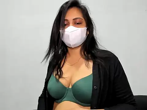 Snapshot of Crazy_Cat1995 chatting on 12/16/25, 09:53 Crazy Cat1995 online show from 12/16/25, 09:53