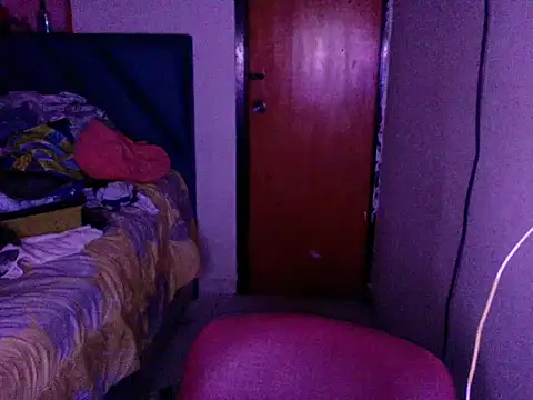 panquevis 22 online show from 10/11/25, 04:16