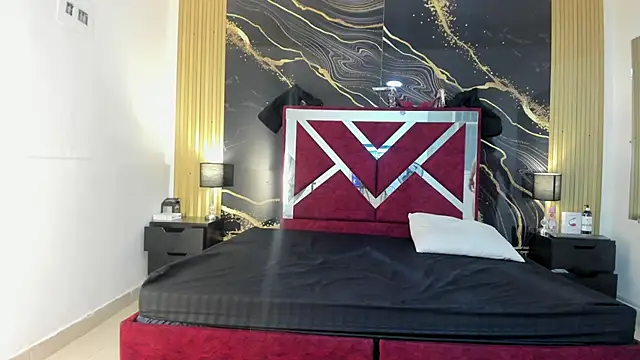 Snapshot of VioletRose_as chatting on 11/09/25, 07:56 VioletRose as online show from 11/09/25, 07:56