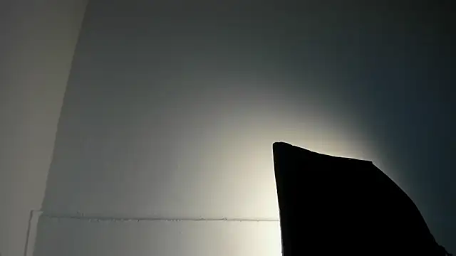 Snapshot of VioletRose_as chatting on 11/21/25, 08:40 VioletRose as online show from 11/21/25, 08:40