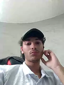 Snapshot of zyonboy1 chatting on 10/01/25, 02:01 zyonboy1 online show from 10/01/25, 02:01
