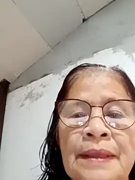 Snapshot of Sweet-Lita50 chatting on 10/12/25, 03:16 Sweet-Lita50 online show from 10/12/25, 03:16