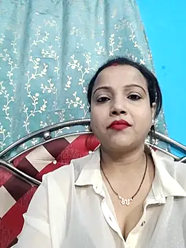 Snapshot of hornypiu697 chatting on 04/13/26, 03:45 hornypiu697 online show from 04/13/26, 03:45