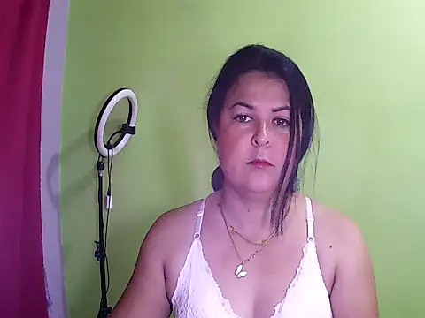 anapaulaa online show from 11/07/25, 01:05