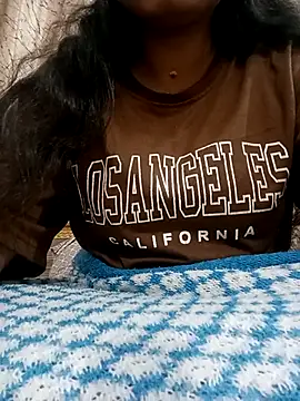 Snapshot of Tulasi_69 chatting on 12/17/25, 09:48 Tulasi 69 online show from 12/17/25, 09:48